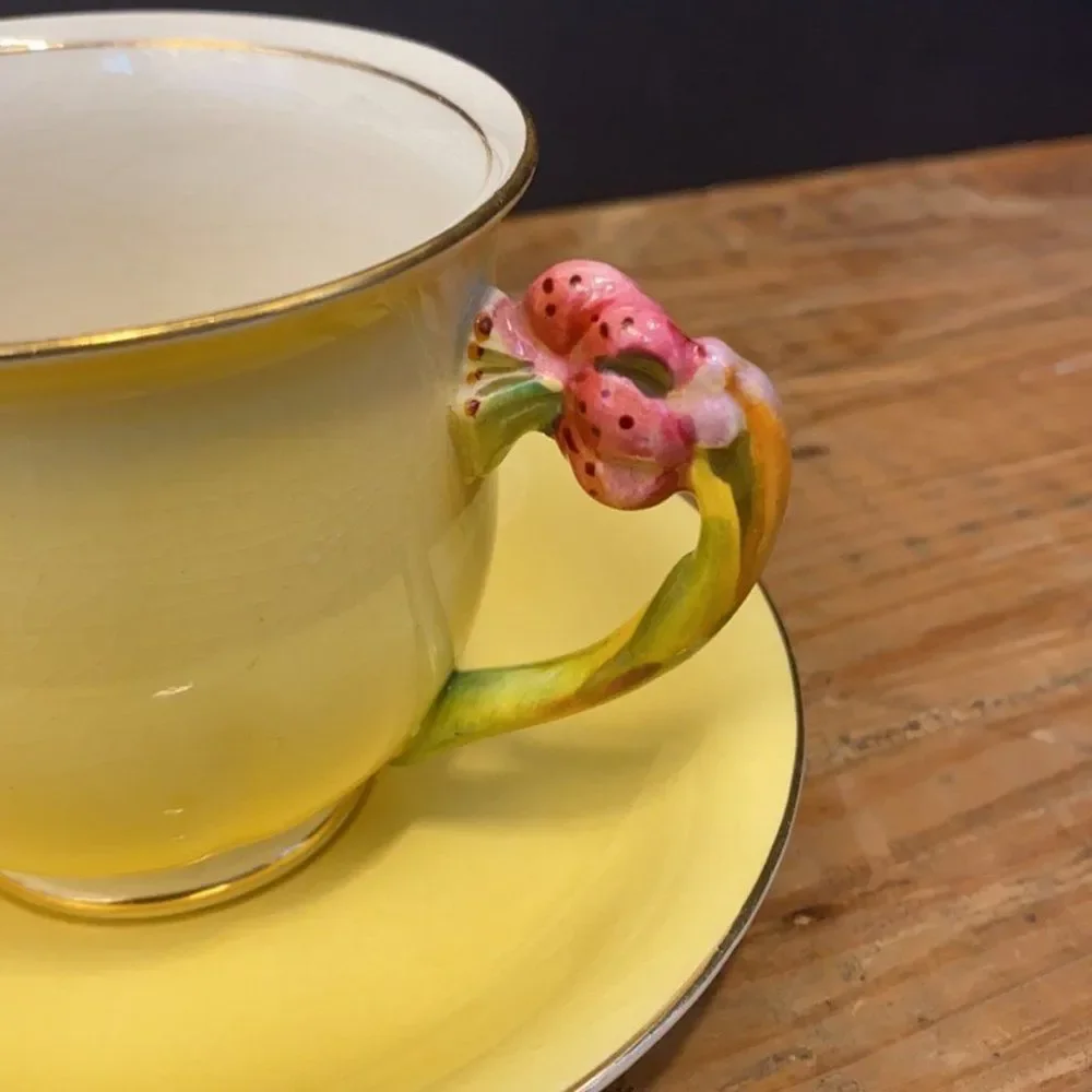 Yellow and Gold Gilt Royal Winston Bone China Tea Cup with flower handle - Picture 5 of 10